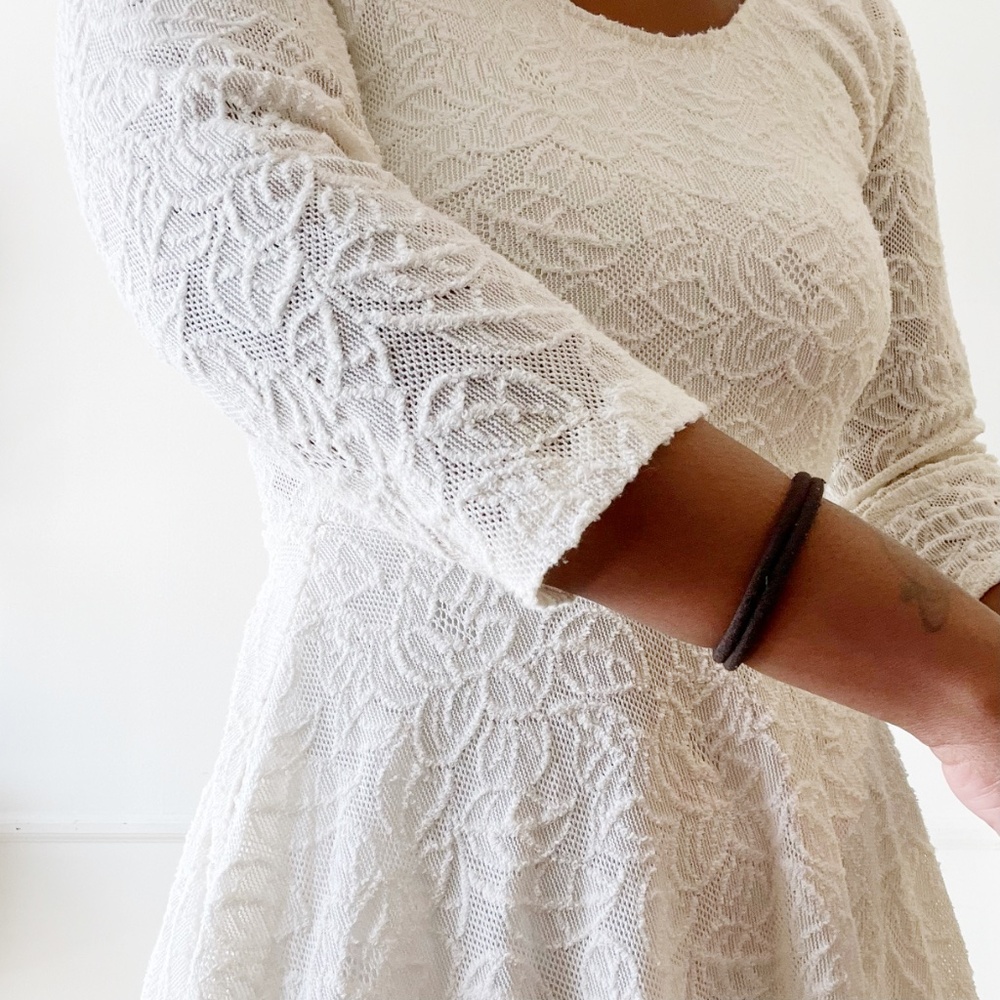 Abercrombie & Fitch Cream Lace Mini Dress - Picture 3 of 8